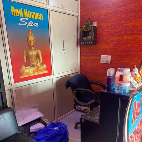 Red Heaven Spa & Massage clinic dwarka sector delhi body massage centres